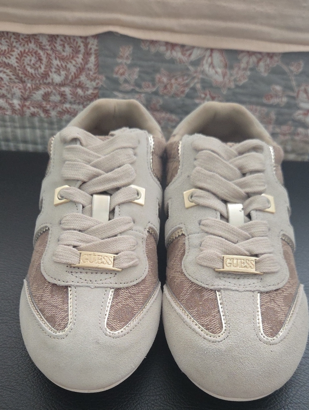 GUESS Womens Taupe and Metallic Logo Sneakers